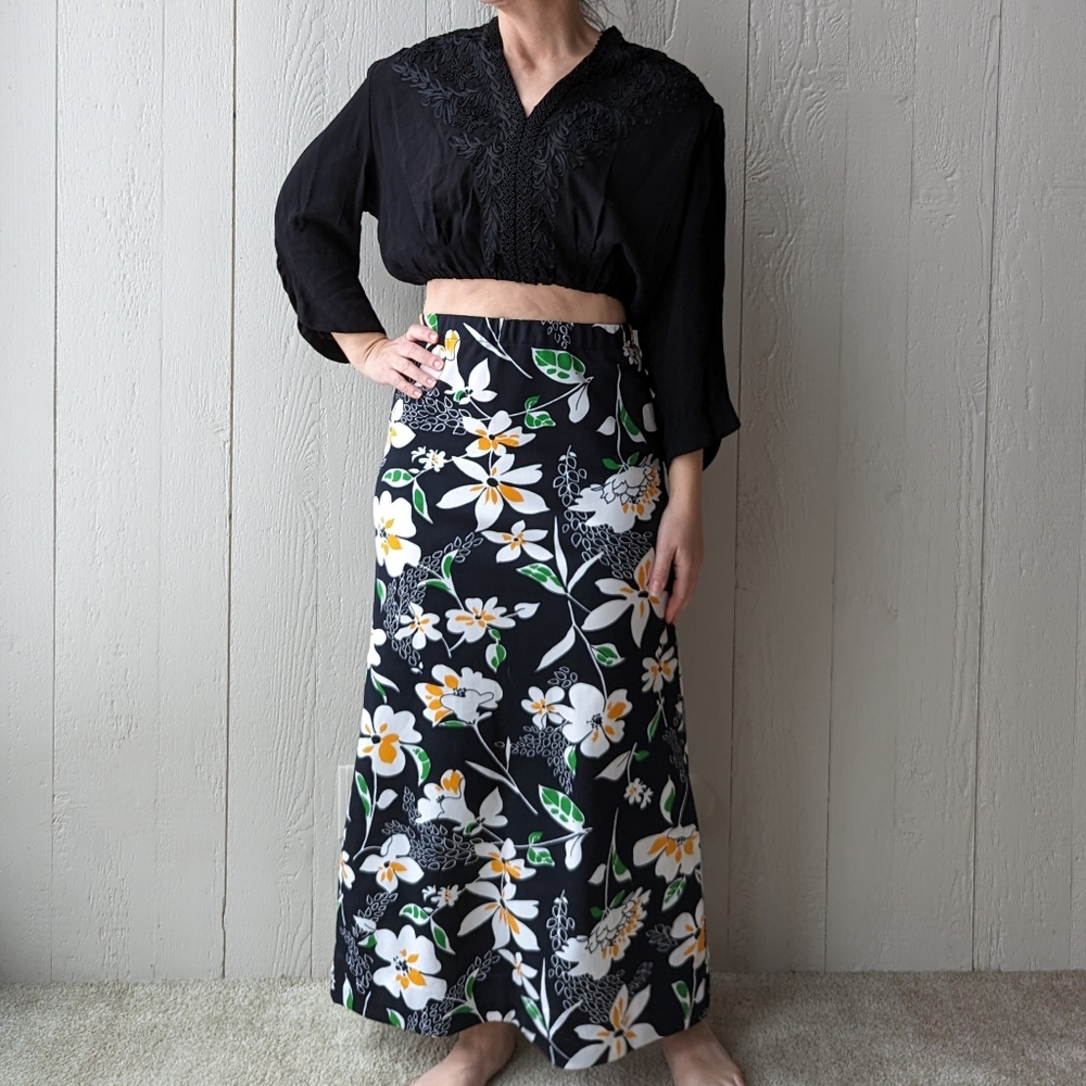 70s Floral Accordion Maxi Skirt